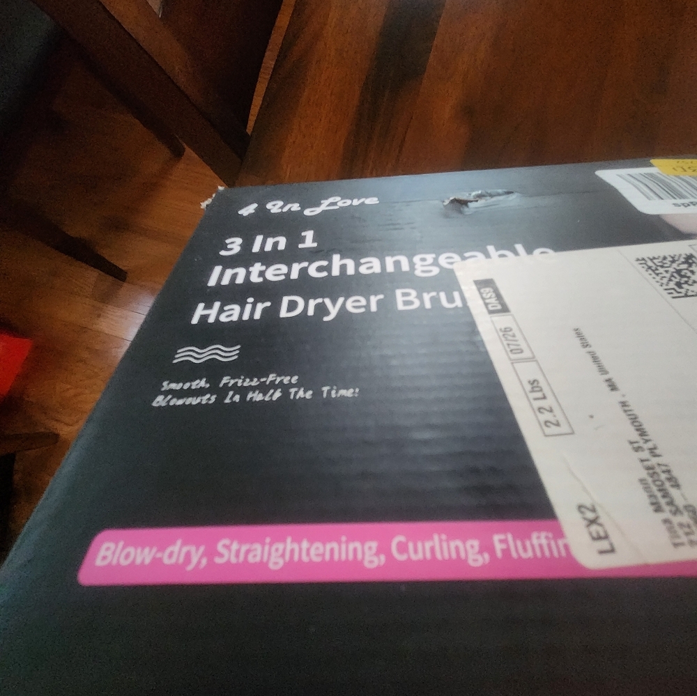 Blow-dry brush